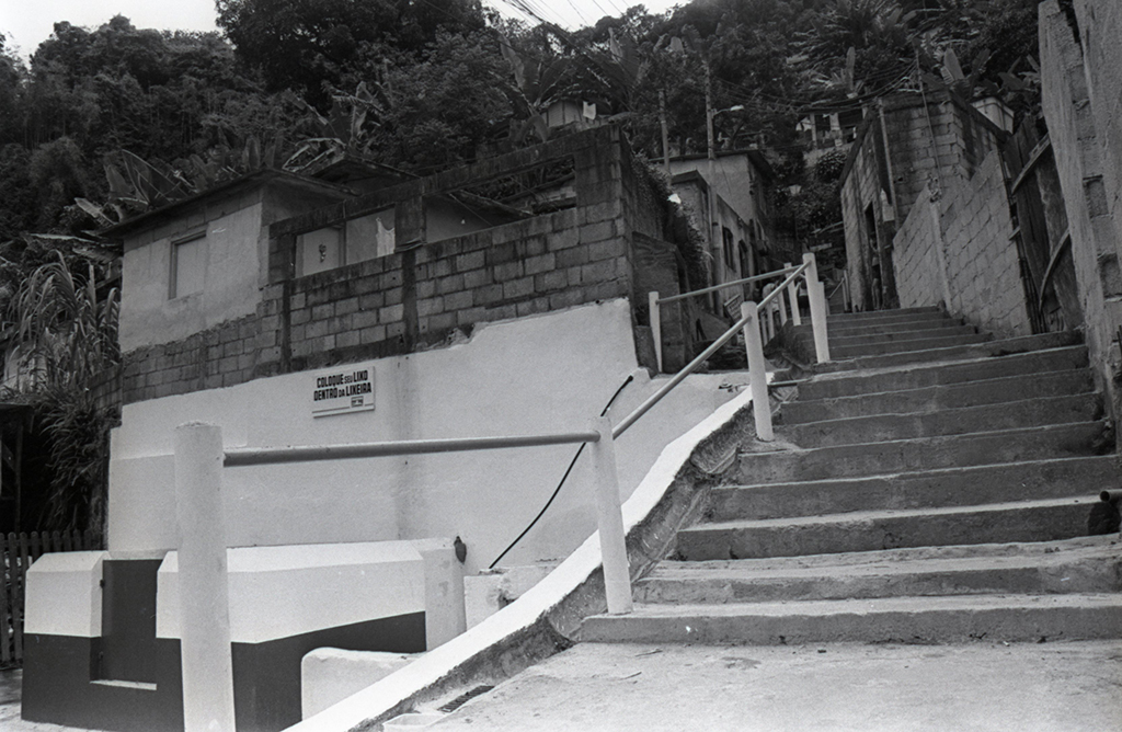 secom_23_03_112_folha01_tira06_fot_005.jpg