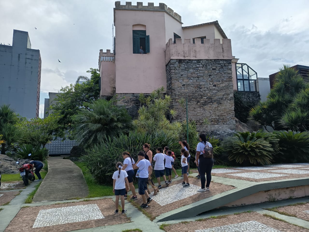 escolas2025b.jpg